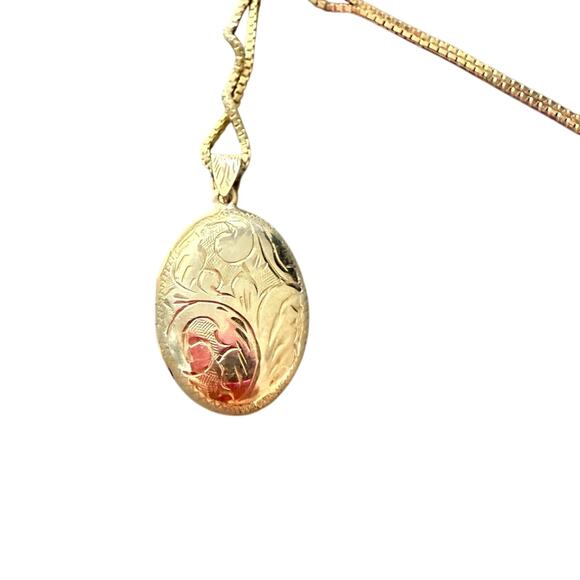 925 Sterling Silver Vintage Locket Pendant Necklace
